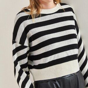 Zara Black and White Striped Crew Neck Knit Sweater - Girls Size L